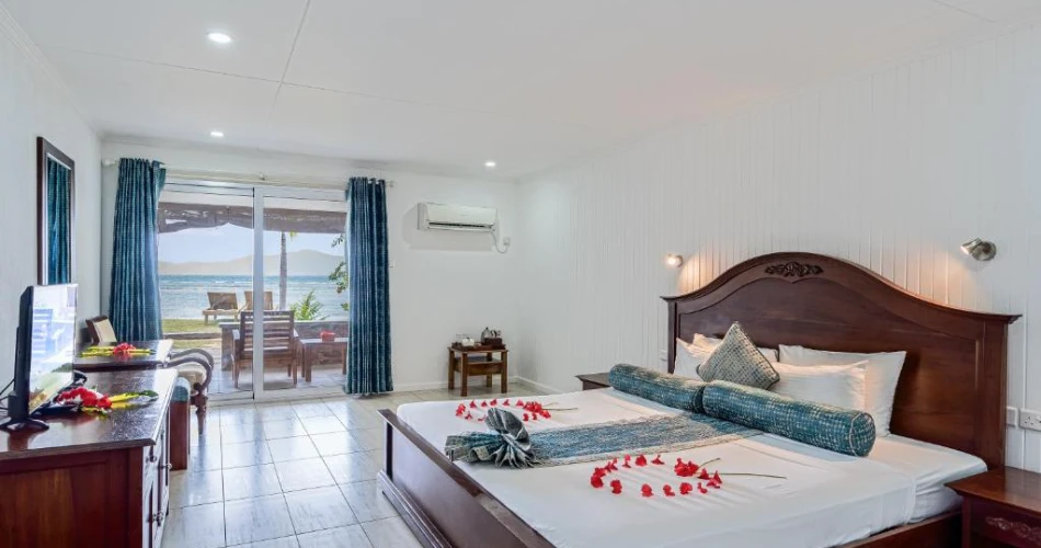 La Digue Island Lodge: A Beachfront Paradise in the Seychelles