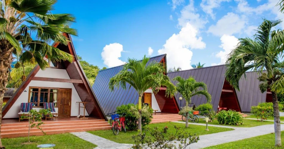 La Digue Island Lodge: A Beachfront Paradise in the Seychelles