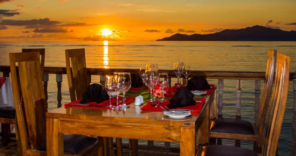 La Digue Island Lodge: A Beachfront Paradise in the Seychelles