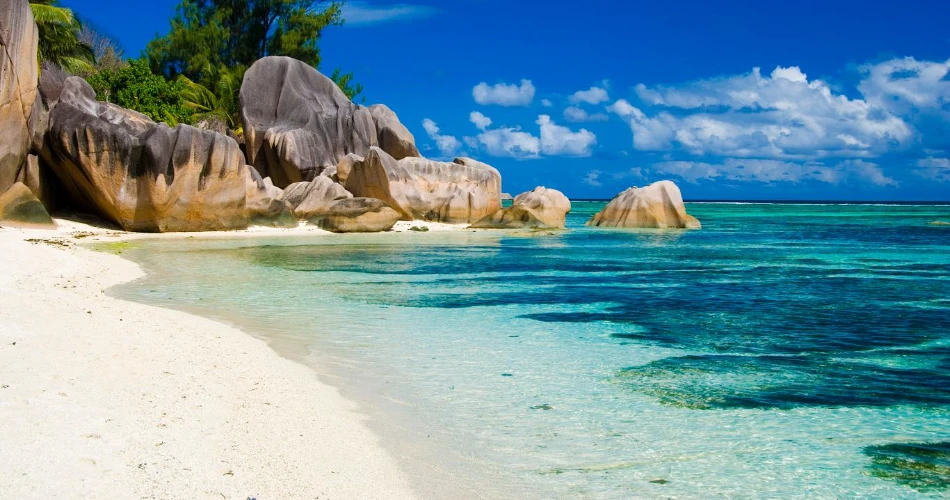 La Digue Island Lodge: A Beachfront Paradise in the Seychelles